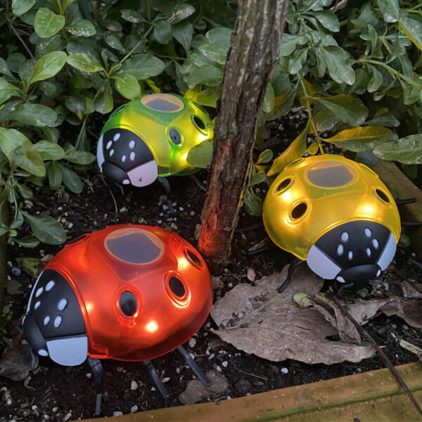 Solar Waterproof Creative Animal Beetle Plastic LED Outdoor Lawn Fence Light - Image 13