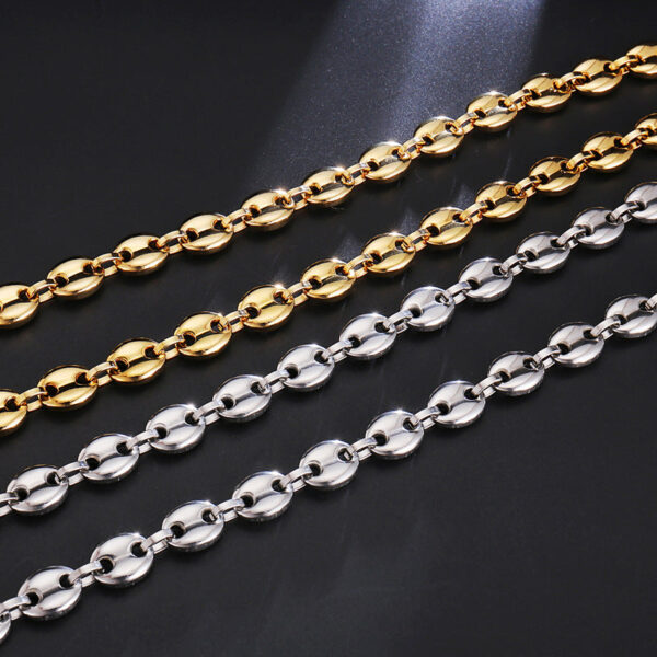 Cuban Link Chain Bean-shaped Necklace with White Gold