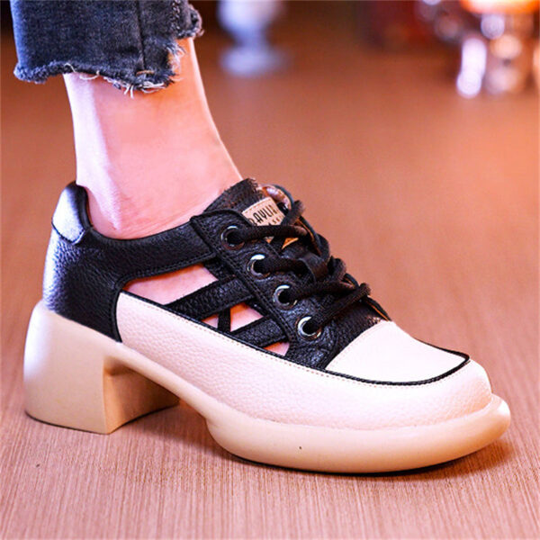 Retro Hollow Out Chunky Heel Lace Up Sandals for Women - Image 2