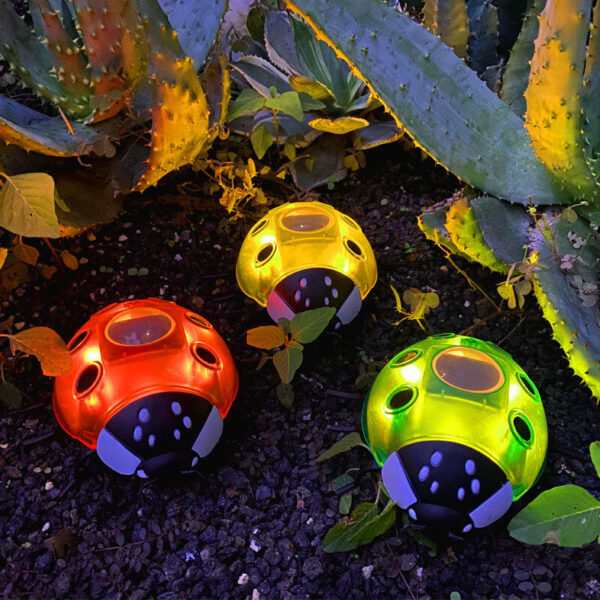 Solar Waterproof Creative Animal Beetle Plastic LED Outdoor Lawn Fence Light - Image 10