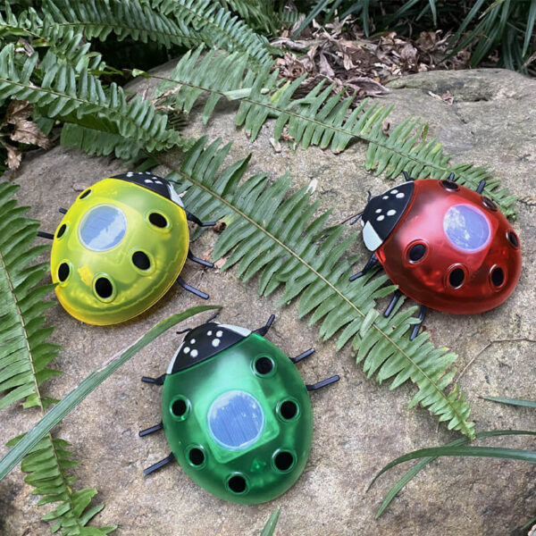 Solar Waterproof Creative Animal Beetle Plastic LED Outdoor Lawn Fence Light - Image 8